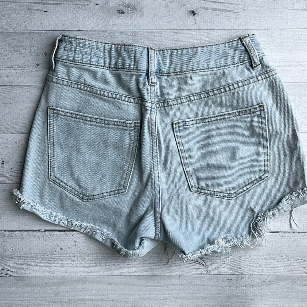 Pacsun Light Ripped Denim Mom Short Size 23 - Picture 4 of 4